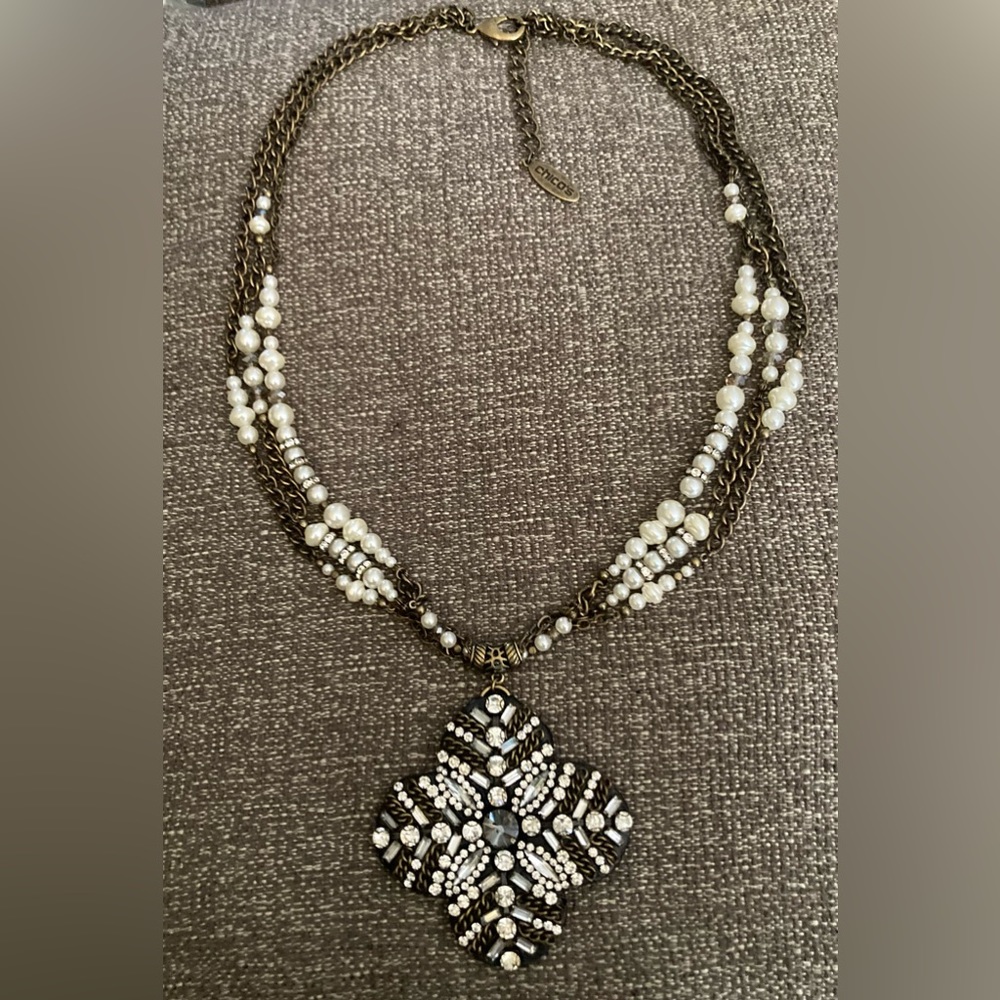 Chico’s Stella Pendant Necklace
